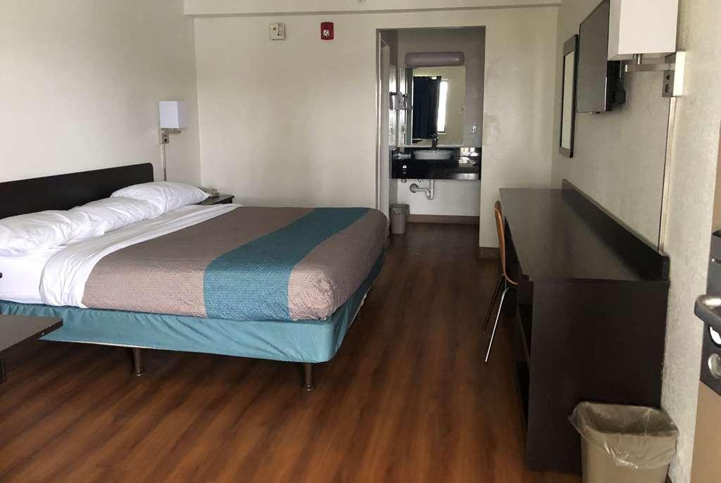 Days Inn By Wyndham Indianapolis South Værelse billede