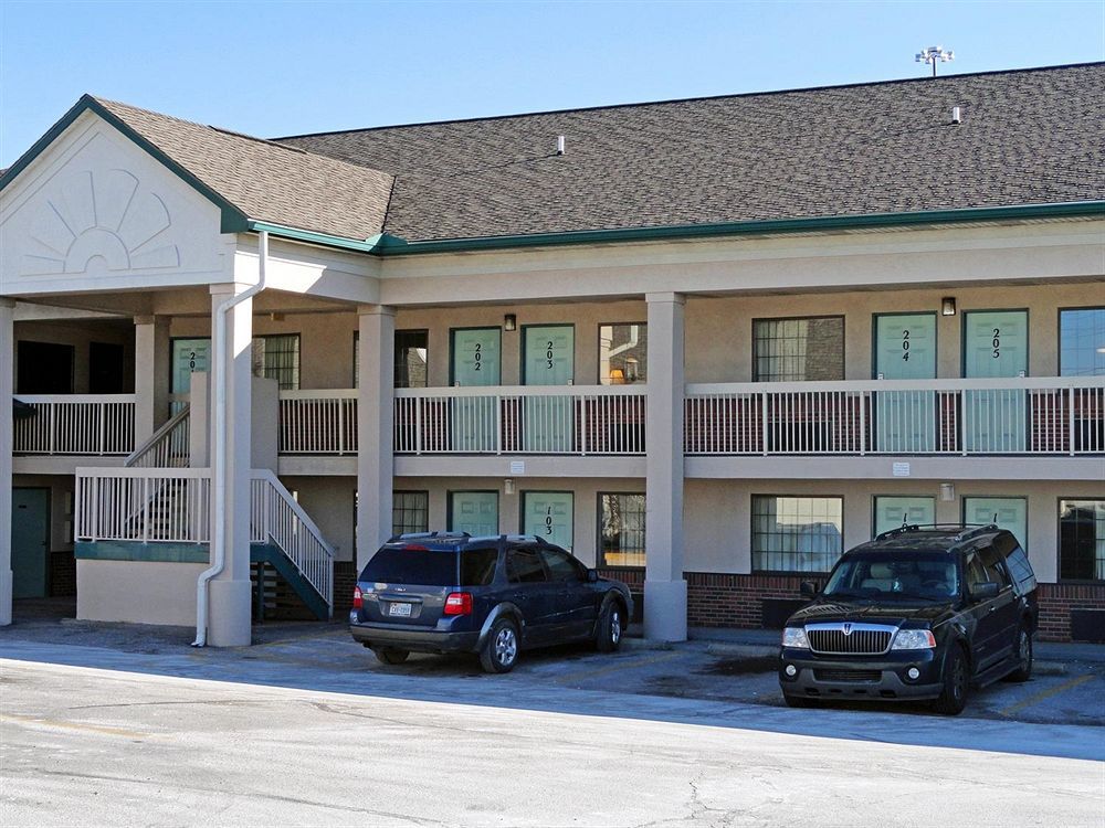 Days Inn By Wyndham Indianapolis South Eksteriør billede